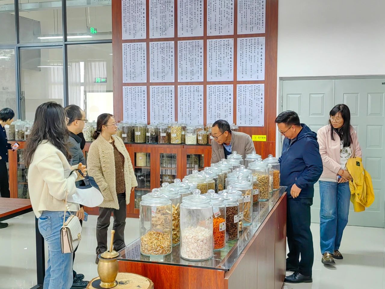 1734944468833067859.jpg 94e348ec04c56b2390f4efdbb9f8600d.jpg